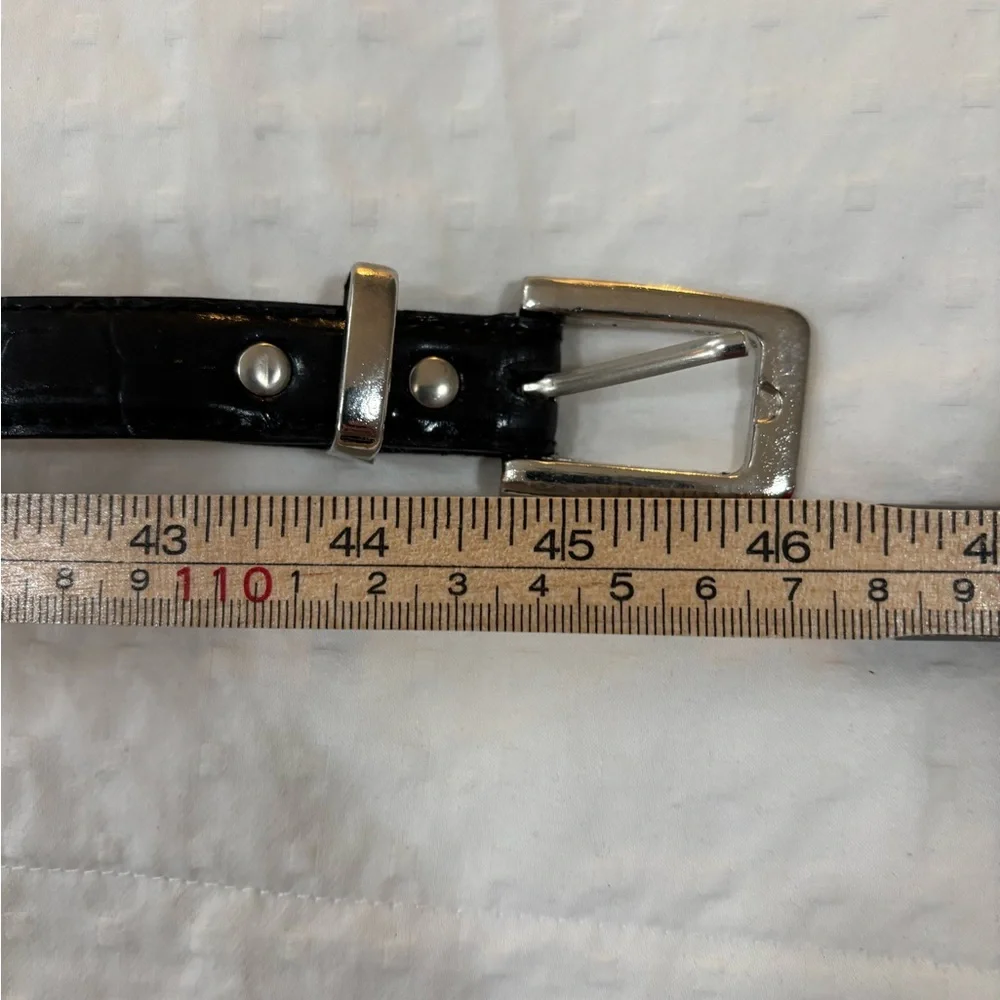 Women's Black Croc-Texture Belt with Silver Buckle